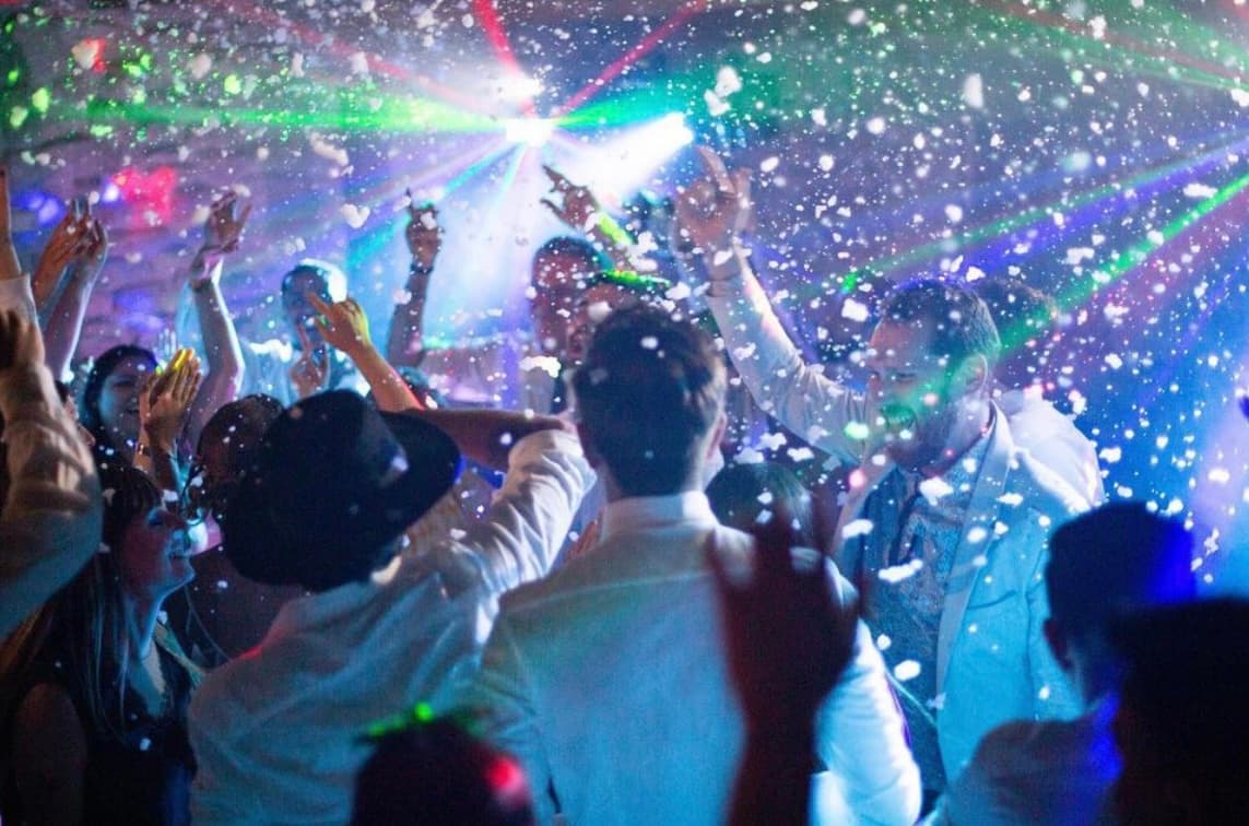 Lasers colorés — soirée